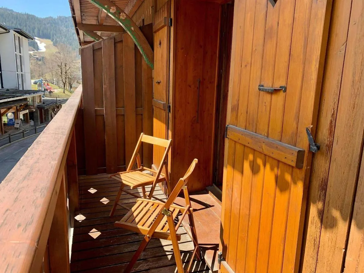 Charmant 3 Pieces Centre La Clusaz, 300M Des Pistes, Balcon Sud, 6 Pers, Parking Et Ski A Proximite - Fr-1-437-84